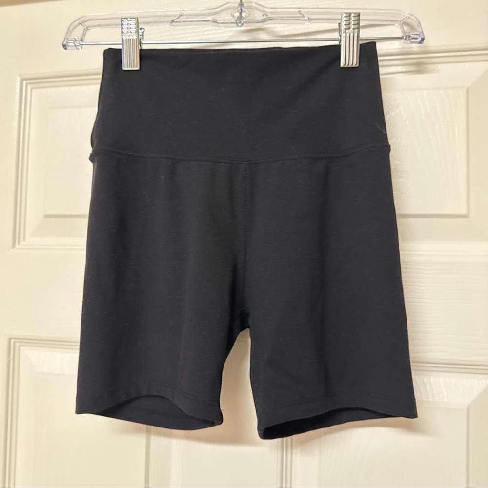 Black high-waisted biker shorts
Spandex